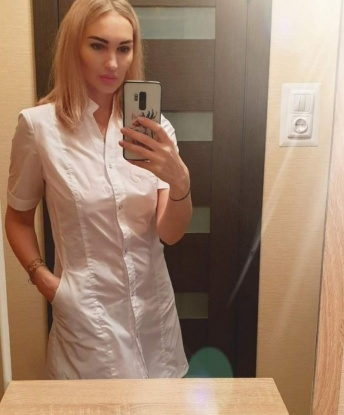 У меня есть все необходимое для того, чтобы сделать нашу встречу незабываемой. Расслабляющий массаж, оральные ласки, классика - всё это я могу предложить тебе. 🌟 Мои фото подтверждают мою реальность и очарование. 📷 Со мной ты почувствуешь себя настоящим мужчиной, получившим всю любовь и заботу, которую заслуживаешь. Забудь обо всех проблемах и страхах, со мной ты найдешь истинное счастье и безопасность. 💕 Живу в Москве, так что наша встреча будет удобной и конфиденциальной. Выбери меня и погрузись в мир незабываемого блаженства. Отзывы моих удовлетворенных клиентов говорят сами за себя. ✨ Жду твоего звонка! 💋 Зинаида